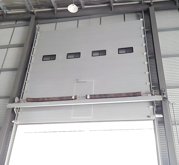 巩留工业滑升门