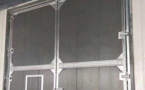 巩留兰州厂房巩留工业门选购与使用指南：打造高效安全的生产环境