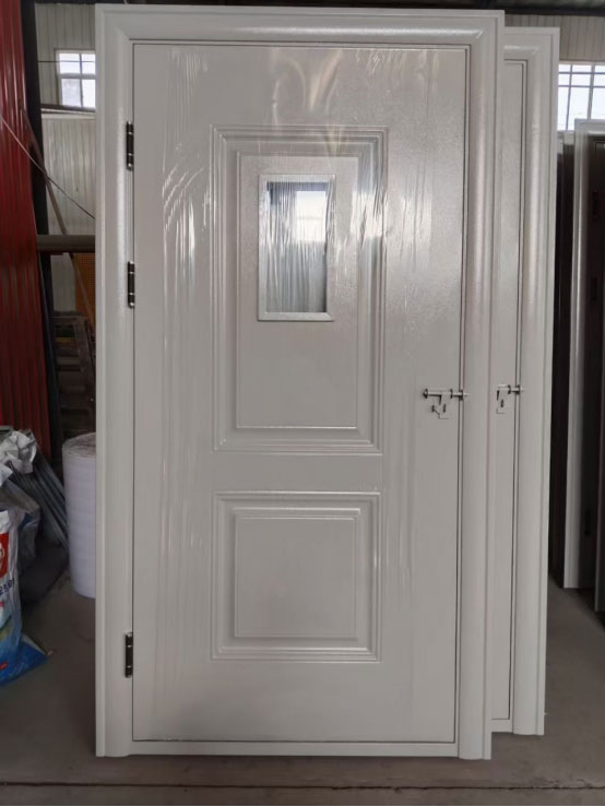 巩留学校教室门