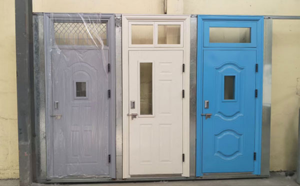 巩留学校教室门