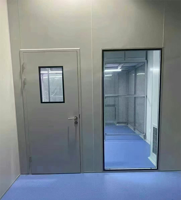 学校教学楼完成巩留防火门标准化安装